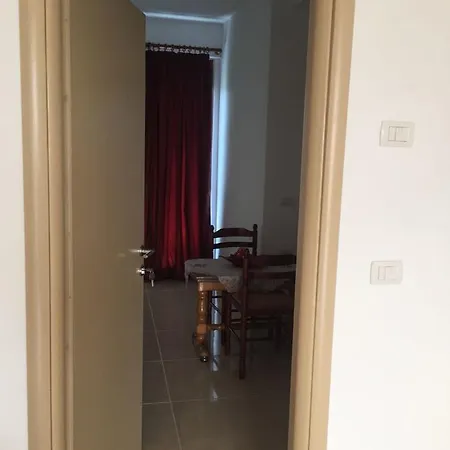 Lefter Hotell